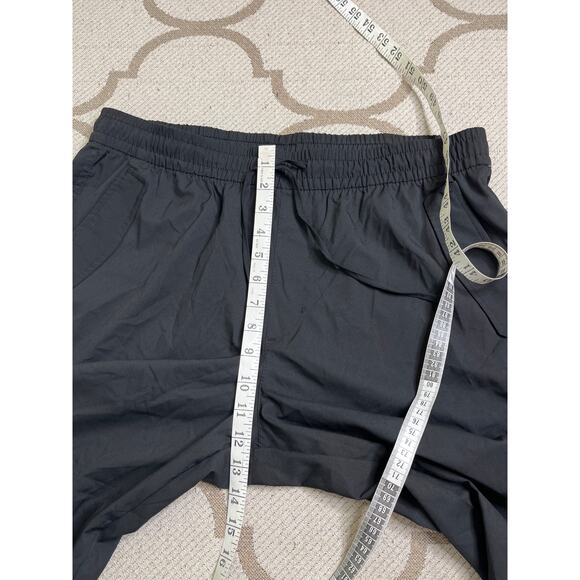 Old Navy high rise stretch tech black cargo pull on wide leg pants, size large - Picture 7 of 12